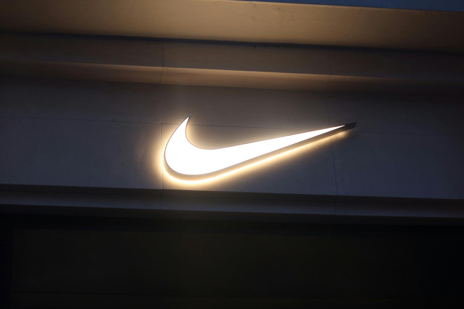 nike-kobe-6-grinch-van-a-subasta