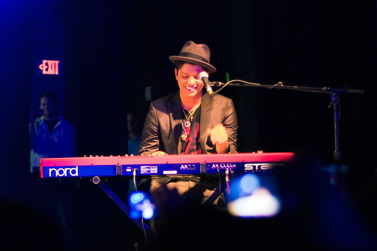 bruno-mars-regresa-album-anos-espera