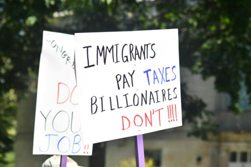 Trump endurece el acceso bancario a inmigrantes irregulares