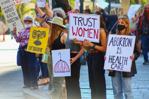 Arzobispo de Boston critica la nueva ley de aborto en MA