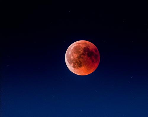 Eclipse lunar 2026: cuándo y dónde ver la Luna de sangre