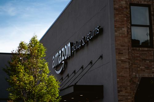 EE.UU. demanda a Amazon por manipular cobros a anunciantes