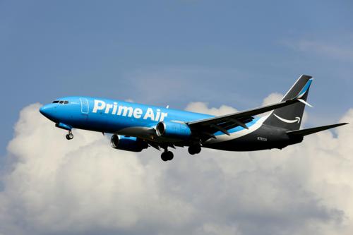 Avión de Amazon se estrella en Miami y causa cinco muertes