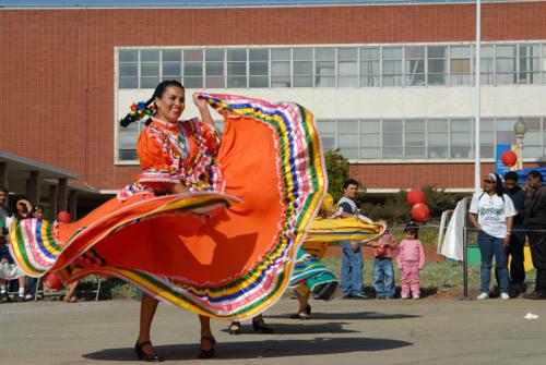 Mes de la Herencia Hispana destaca unidad y servicio latino