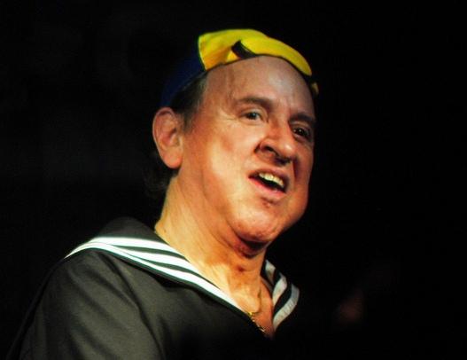 "Vieja Roñosa": Carlos Villagrán celebra abucheo a Florinda Meza