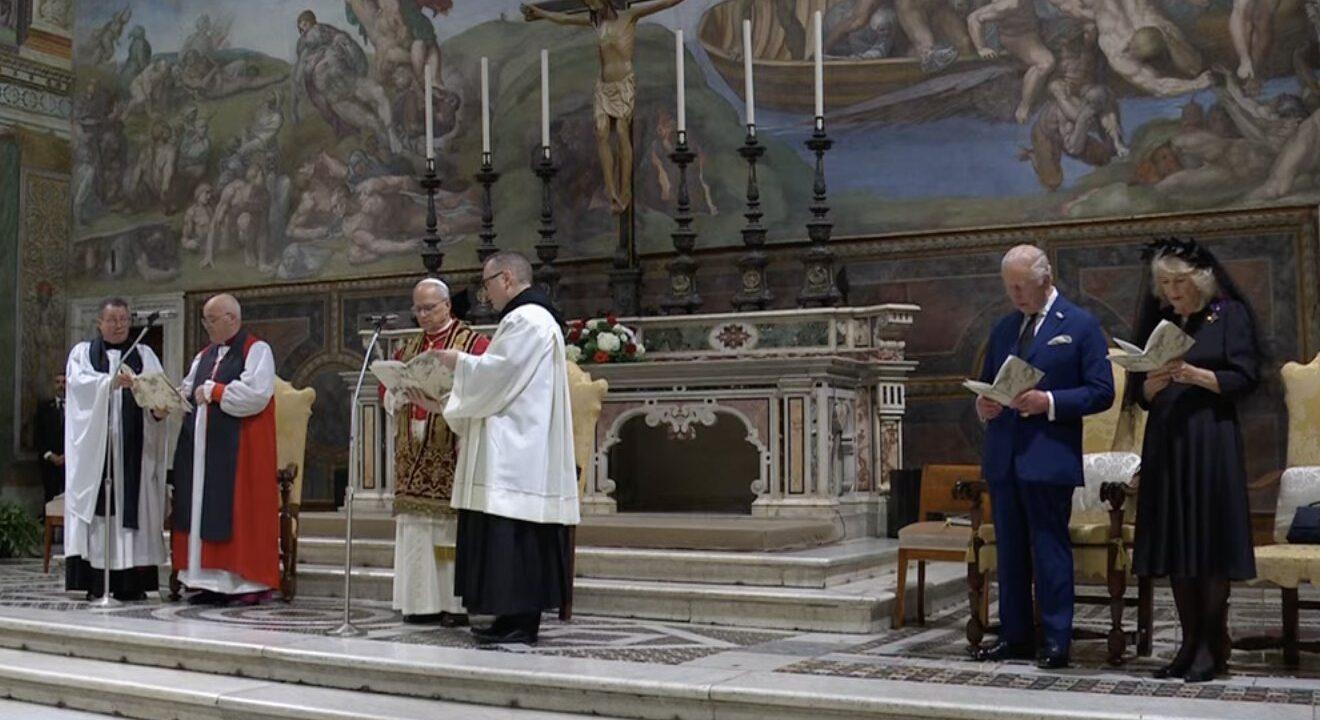 Histórico: Carlos III y el Papa tienden un puente entre dos iglesias