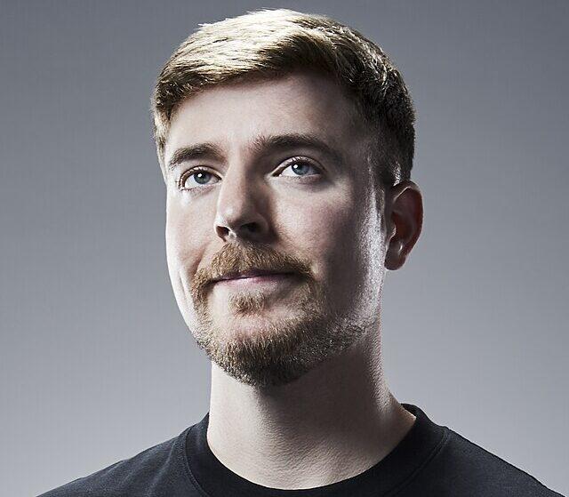MrBeast genera furor al decir que "compró la NFL", pero era falso