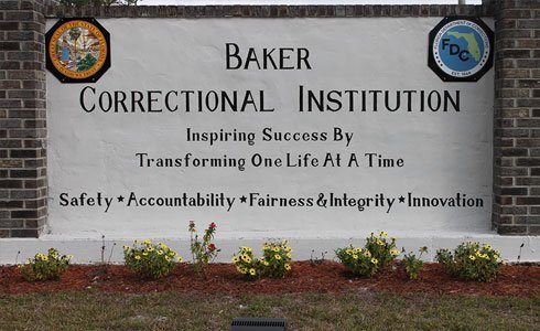 Nuevo centro de detención “Deportation Depot” en Florida