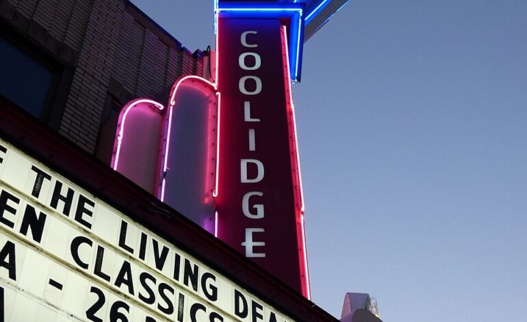 Tanglewood presenta cine mudo en el Coolidge Corner Theatre