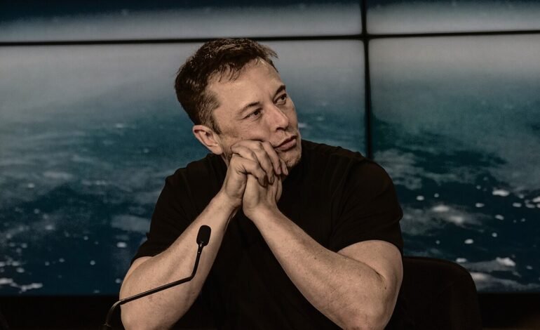 Elon Musk, el hombre más rico de la historia, a un paso del trillón