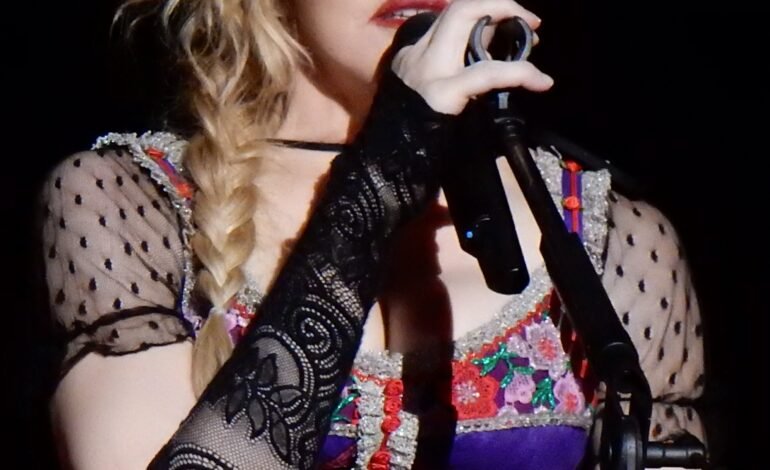 Madonna le Implora al Papa León XIV que Intervenga en Gaza