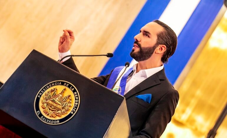 El Salvador: Nueva ministra impone disciplina en las escuelas