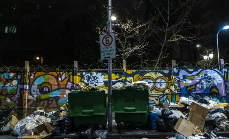 Crisis de basura en Boston: la ciudad exige una solución inmediata