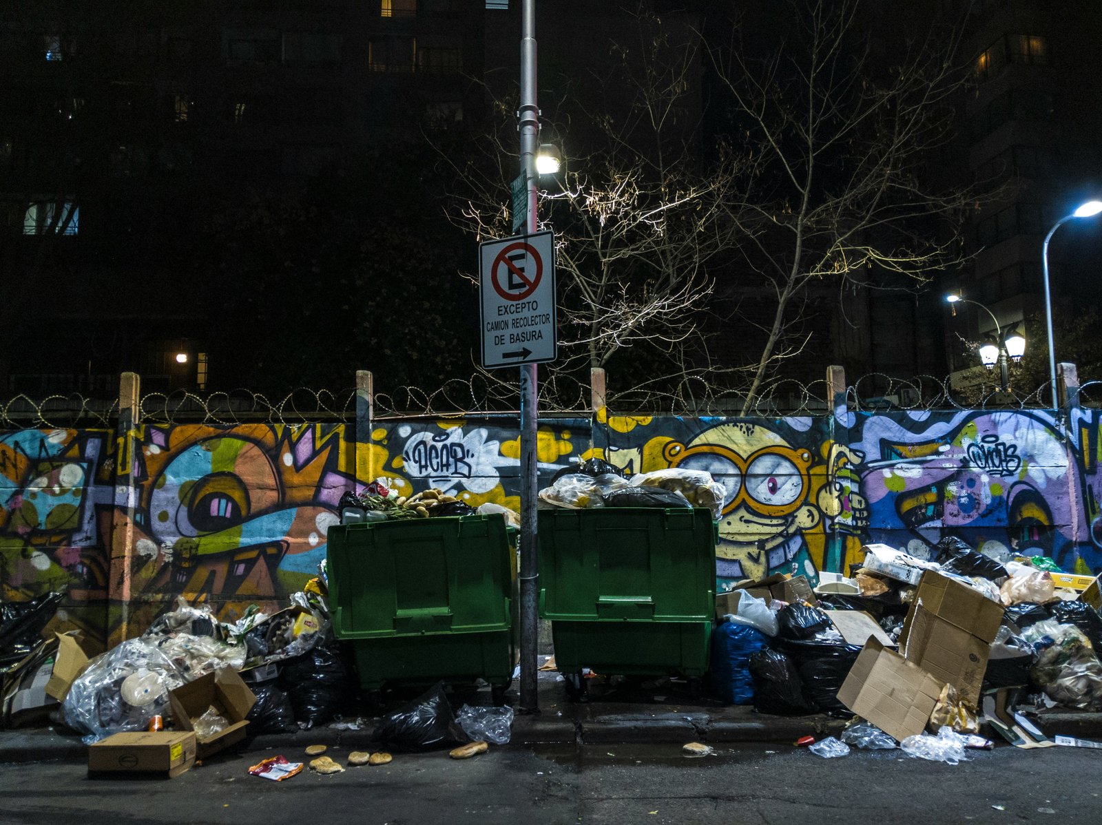 Crisis de basura en Boston: la ciudad exige una solución inmediata