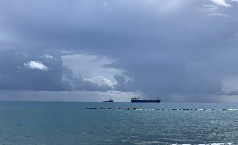 Ataque de EE.UU. contra barco con drogas deja 11 muertos