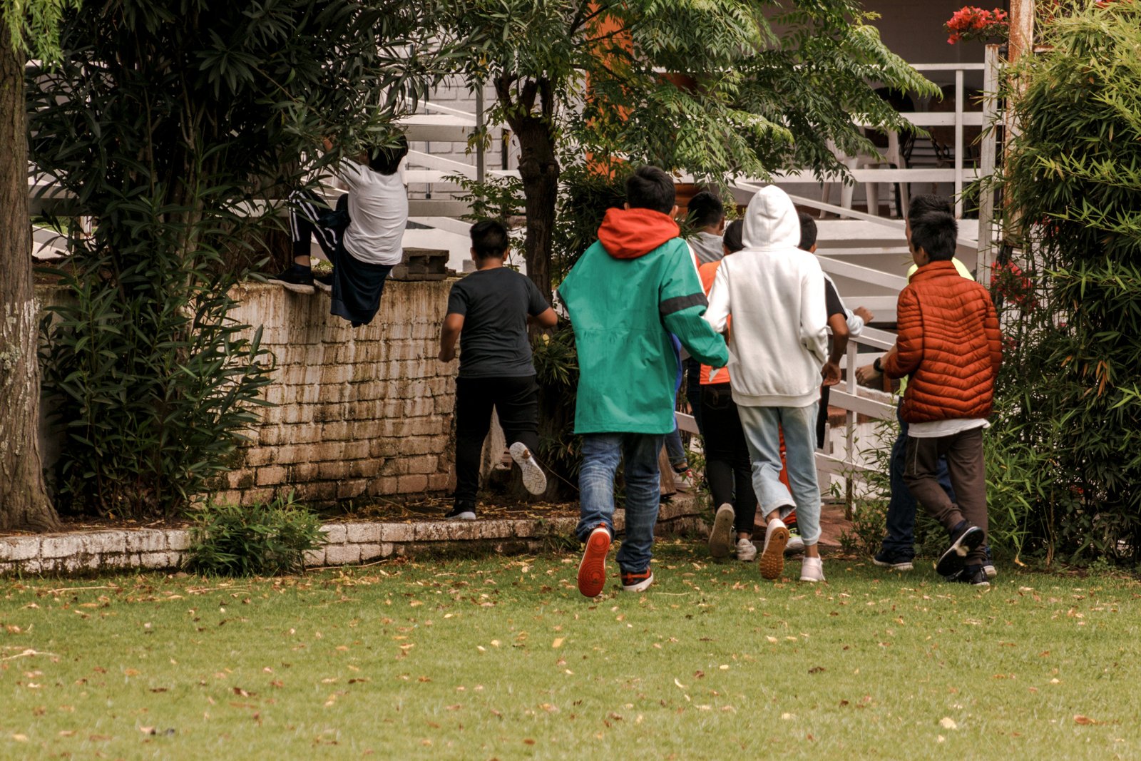 Suspenden política de Trump que afectaba a niños inmigrantes