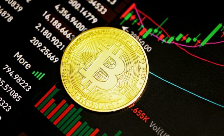 Bitcoin cae 6 % por tensiones entre EE. UU. y China