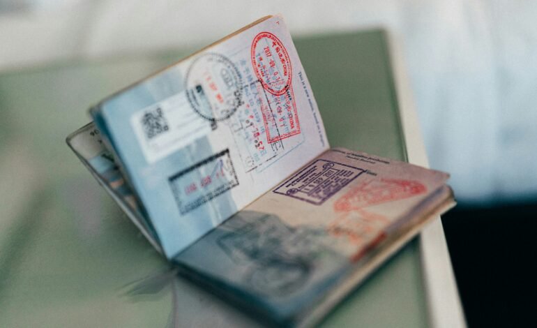 Trump ordena revisión exhaustiva de 55 millones de visas