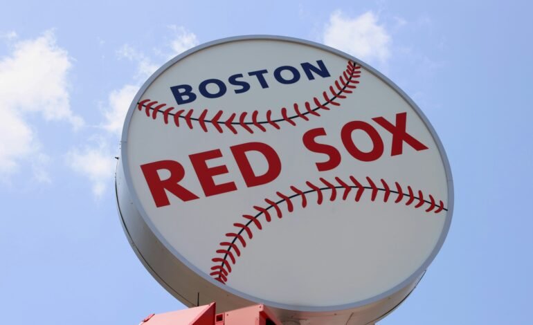 Red Sox: Lowe entra en lista de paternidad y Refsnyder regresa